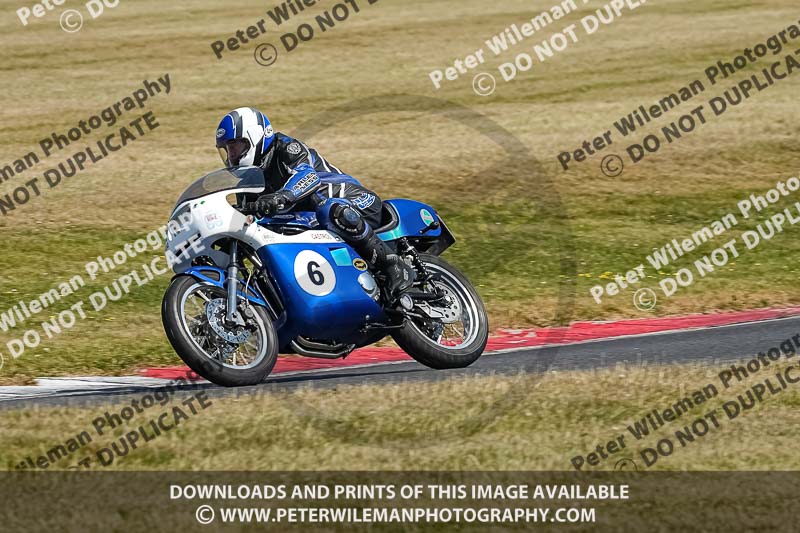 cadwell park;cadwell park photographs;cadwell trackday photographs;enduro digital images;event digital images;eventdigitalimages;peter wileman photography;racing digital images;trackday digital images;trackday photos